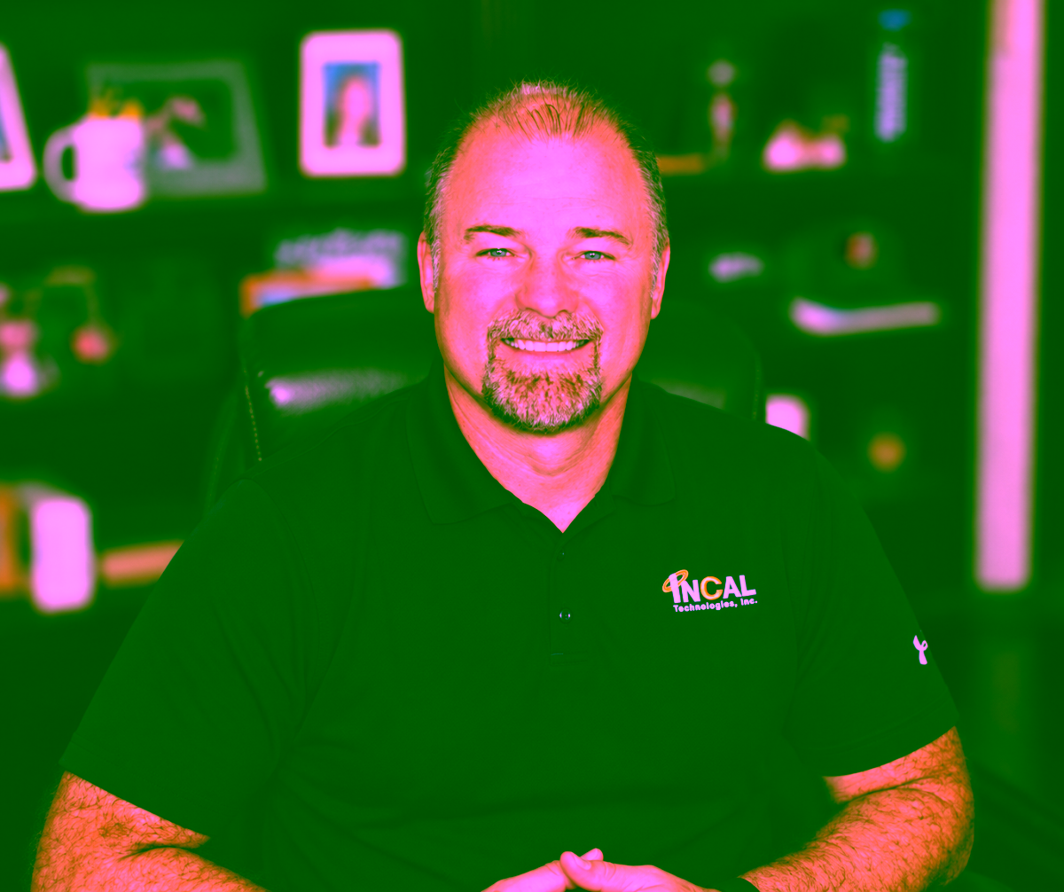 Lee’s Website Headshot